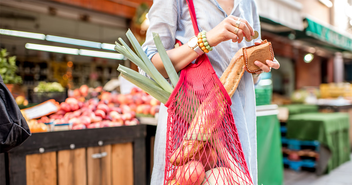 Support leading companies to eliminate ‘problematic, unnecessary plastics’
